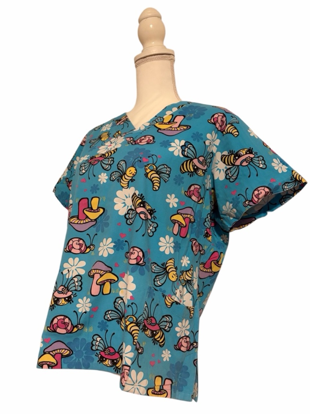 Scrub Wear Bees, Snails & Floral Print Nursing Medical Scrub Top Women’s Medium - Picture 2 of 7